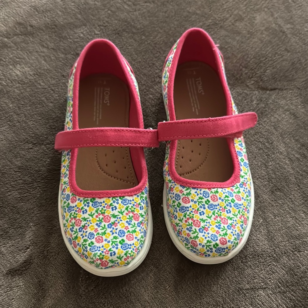 Floral Kids Shoes with Pink Strap